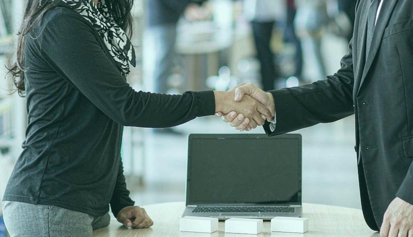 Low Cost Small Retailers Orders: Freight Options for Distributors — Low Cost Entry Vape for Small Retailers Bulk